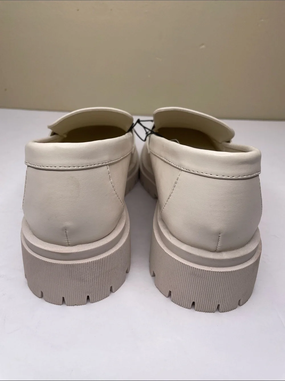 FALLS CREEK Cream VANESSA Memory Foam Prep Platform Lug Sole Penny Loafer NWT 9